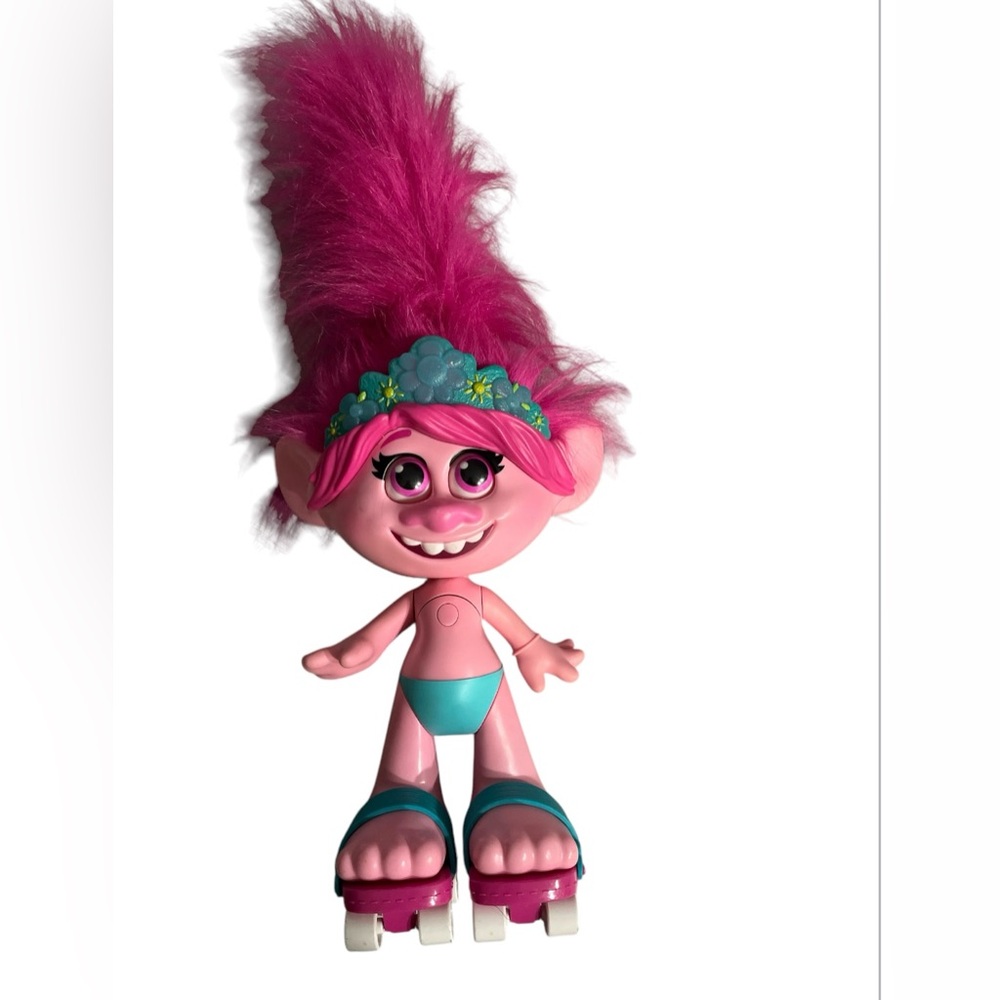Trolls Pink and Blue‎ Roller Skating Doll